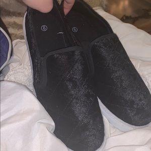 Velvet black shoes